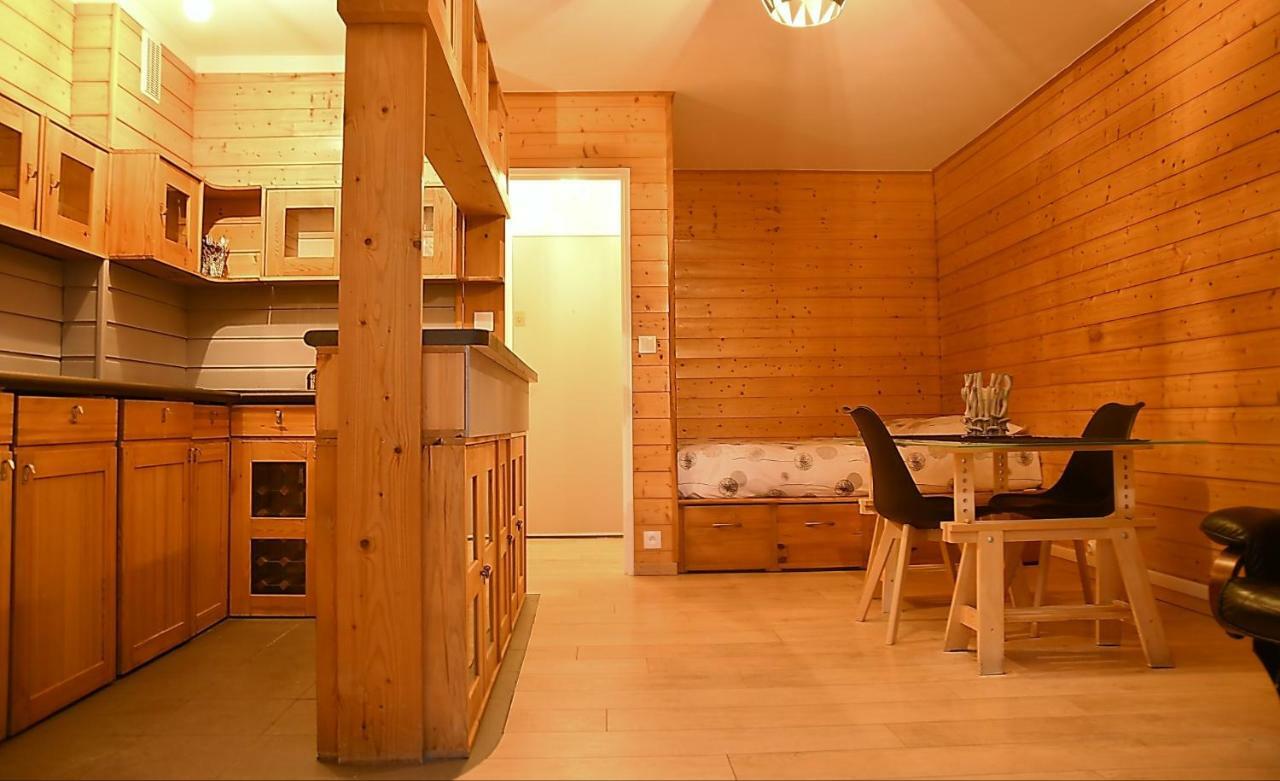 F1 Entier Cosy Style Chalet Montgeron, Proche Paris Exterior foto